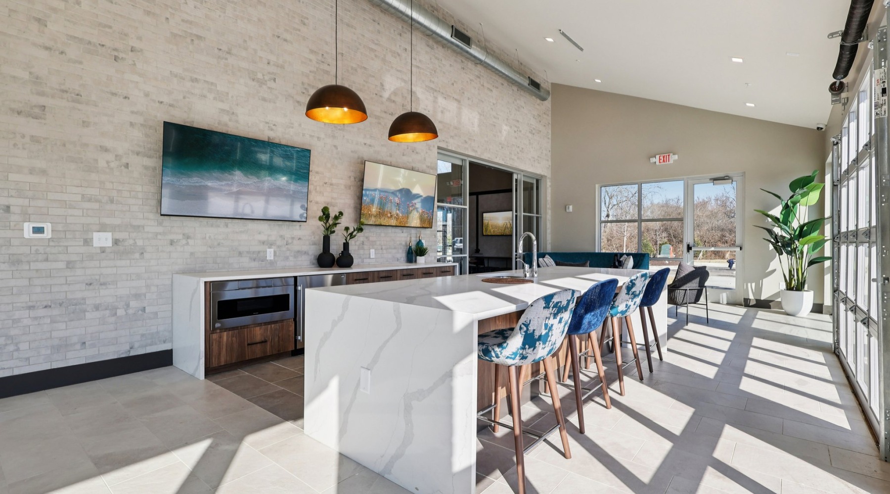 Clubhouse with furniture seating area
